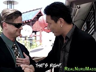 Азиатская массажистка нуру дрочит в жёстком тройничке с окончанием в рот