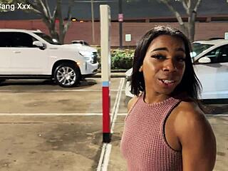 Wow, Viviiannes Juicy Hairless Pussy Masturbation in Lingerie!