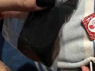 i, angel lima, masturbatin in the shoppin mall with a plug in my ass