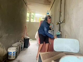 Bricklayer Excited By Boss's Wife In Short Clothes, Unaware She's In Heat For Bareback Riding