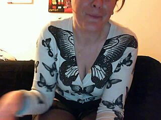 Nicoletta's Crazy Solo Mouth Soap Fetish Exploration In Private Room