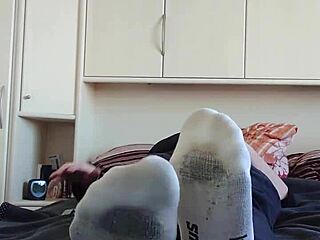 German Amateur Shows Off Fat Legs In White Sneaker Socks