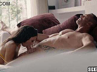 Milf cassie del isla exploring barcelona and enjoying rough anal sex