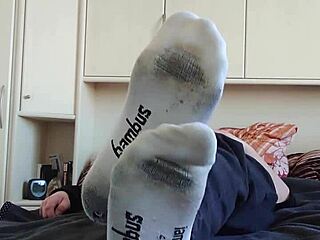 German Amateur Shows Off Fat Legs In White Sneaker Socks