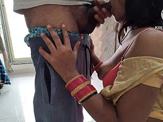 इंडियन भाभी बिग इंडियन डिक लेती है शेव्ड असफकिंग क्रीमपाई के साथ क्लोज अप होममेड हार्डकोर में