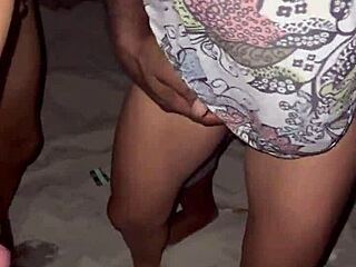Belinha's Wild Dogging Hunt on Abricó Beach