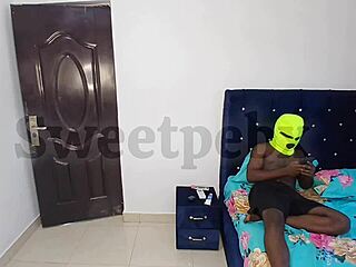 Sweetpebx Gets Anal Creampie Quickie