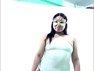 Watch my big ass clapping in lingerie