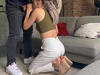 Flaca Cachonda Chupa Y Monta La Verga De Su Cunado Despues De La Fiesta