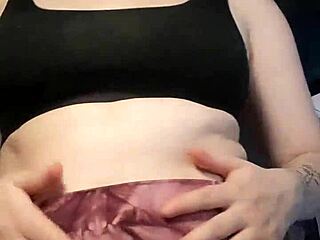 Casual Yoga Pants And Squirt Jerk Off Instructions