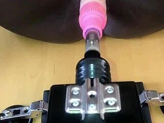 i am the smooth operator in this homemade housewife scene