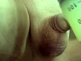 fill my ass with lube and machine pound it hard. wanna see this solo toy action?