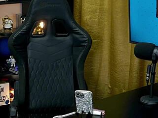 Bianca Demarchi Shack podcast'te Ruan'ın kulağını neden ısırıyor?