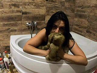 Milfycalla's Rough Pee Play Orgasm in Bathtub with Fur Coat and Pantyhose