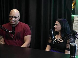 Ela Ajudou Todos a Gozar em Dogging Público - Casal Hush