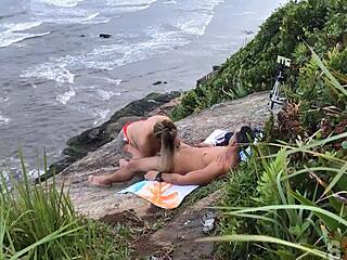 Casal Flagrado Fazendo Sexo Na Praia Em Sao Paulo