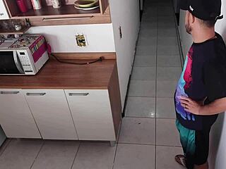 trai meu marido pegando amigo no banho em sexo arriscado