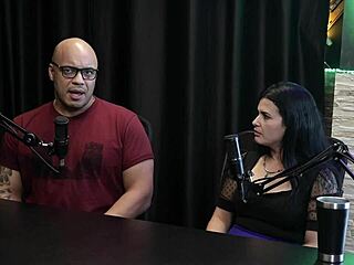 Ela Ajudou Todos a Gozar em Dogging Público - Casal Hush