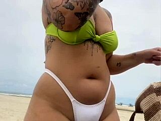 O Virgem Vai Comer Meu Cu Na Praia!