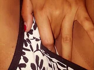 My stepsister relaxes with a nice self-pleasure session and has a cute body