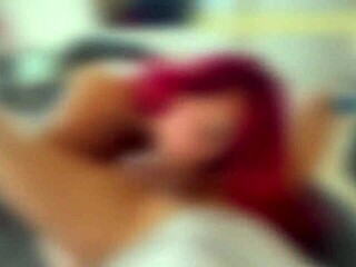 Hun kommer til min lejlighed bare for at tilfredsstille mig, hun er en total entusiast i sengen