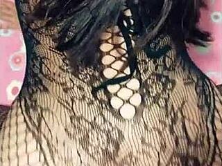 فضيحة مع رباب العاهرة من طنطا تطلب الدفع قبل رفع أقذر فيديو جنس عربي بجسمها الممتلئ وكسها المثير