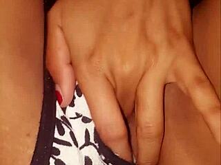 My stepsister relaxes with a nice self-pleasure session and has a cute body