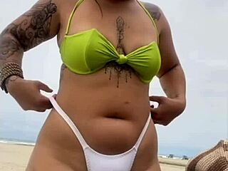 O Virgem Vai Comer Meu Cu Na Praia!