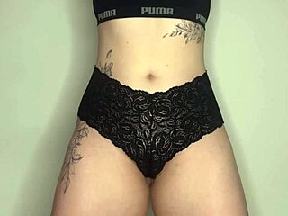 Fetish Cameltoe Tease in Tight Panties!