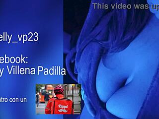 Latina Milf Gives Delivery Guy A Huge Tip