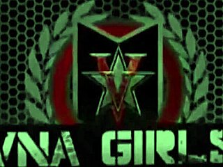 charlee chase uses dildo between her massive tits