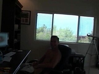 jessie palmer begs her man to go harder in this amateur scene