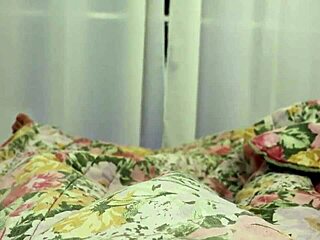 Essa Puta Greluda Faz Um Dos Melhores Boquetes De Todo Porno Nacional