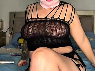 Naughty Masked Babe Pounds Her Curvy Latina Pussy