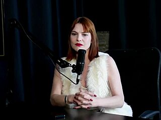 Uber driver jerks for her squirting