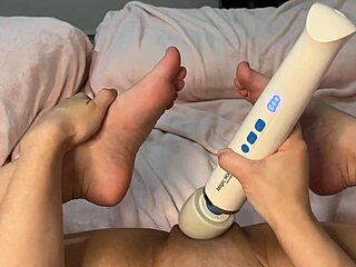 Showing Of My Feet While Cumming