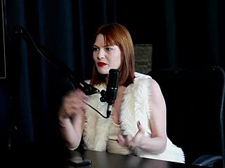 Uber driver jerks for her squirting