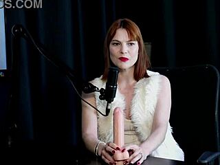 Uber driver jerks for her squirting