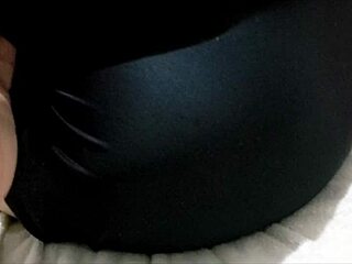 Doña Mary végre keményen megdugják a masszázs után az edzőteremben