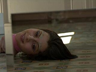 Luna ruiz is the girl in the mirror with blowjob and orgasm