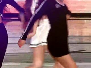 red velvet's wendy performs power up on 180830 in this fancam