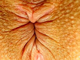 Watch This Teen's Pulsating Anal Orgasm Up Close!