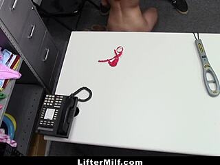 shoplifter gets strict cavity search from mall guard