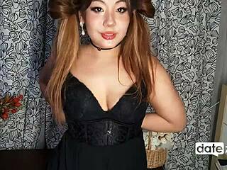 Watch this Asian pussy get stimulated with paintbrush and fingers?