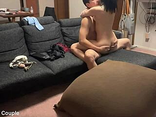 我爱骑那根屌，日本情侣性爱猛操到高潮