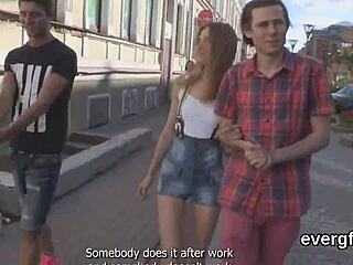 הרשיתי לחבר הסקסי שלי לזיין את החברה לשעבר שלי בשביל כסף