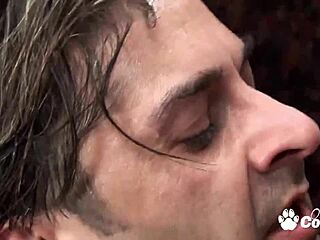 Valery Summer primește o ejaculare mare pe față în timp ce soțul se uită!