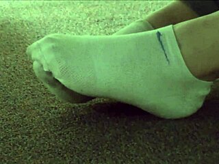 these dirty socks and sneakers look so candid and hidden 😏