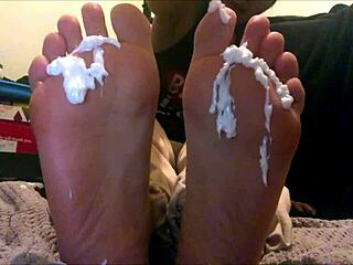 Teen Latina Foot Worship Creamed on Webcam