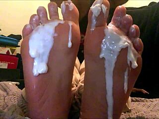 Teen Latina Foot Worship Creamed on Webcam